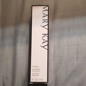 Mary Kay oil mattifier